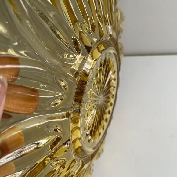 Vintage Federal Glass Petal Yellow Sunflower Pressed Glass 11.5" Serving Plate - Picture 4 of 6